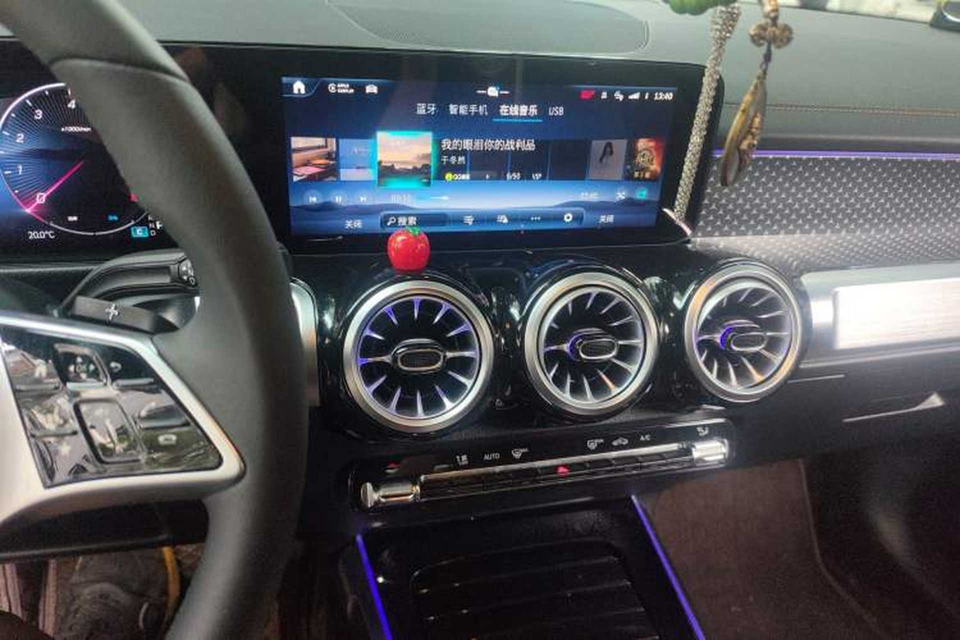 Used Mercedes-Benz GLB 2025 GLB 220 Fashion Model Audio And AC Panel