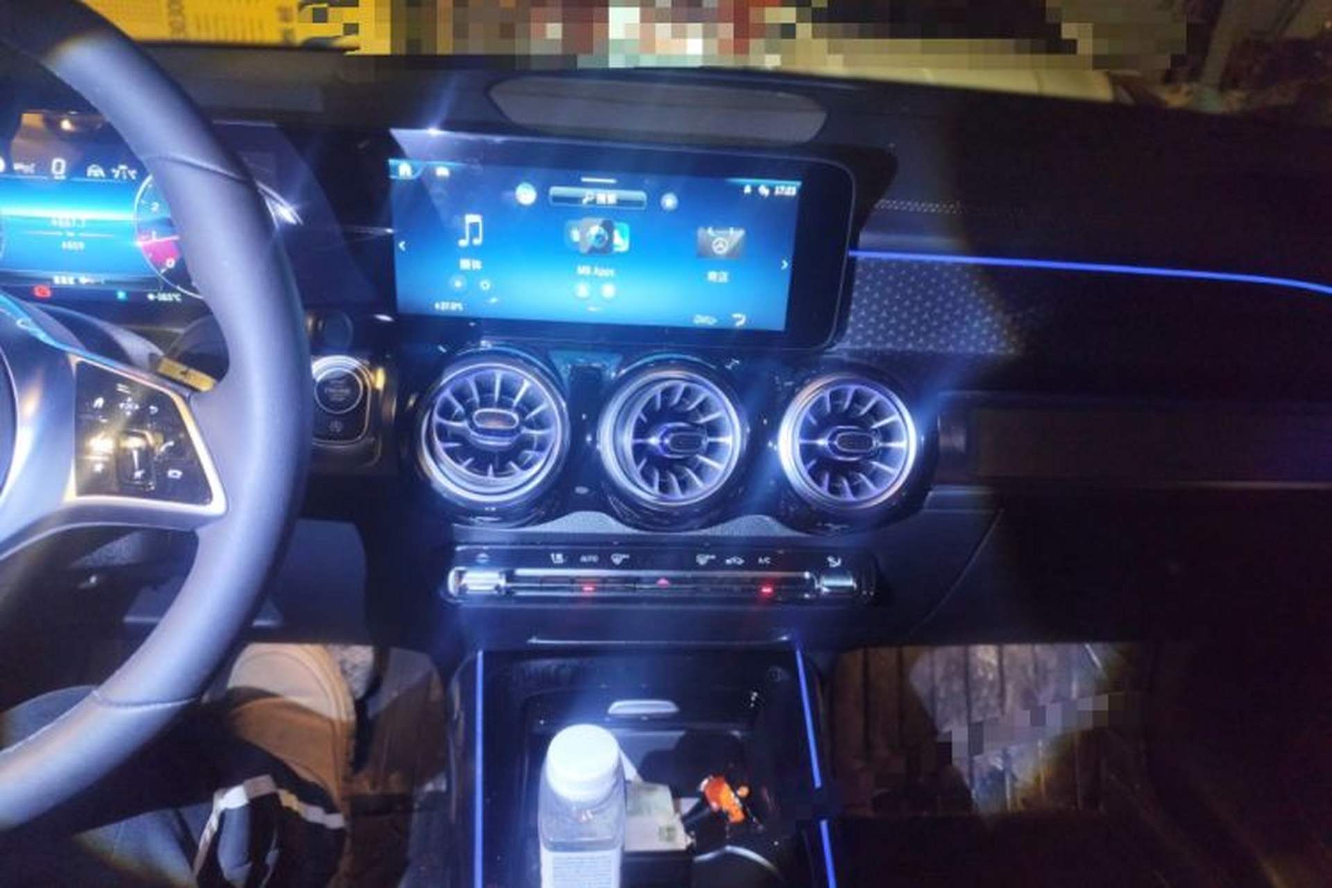 Used Mercedes-Benz GLB 2025 GLB 220 Sport Edition Audio And AC Panel