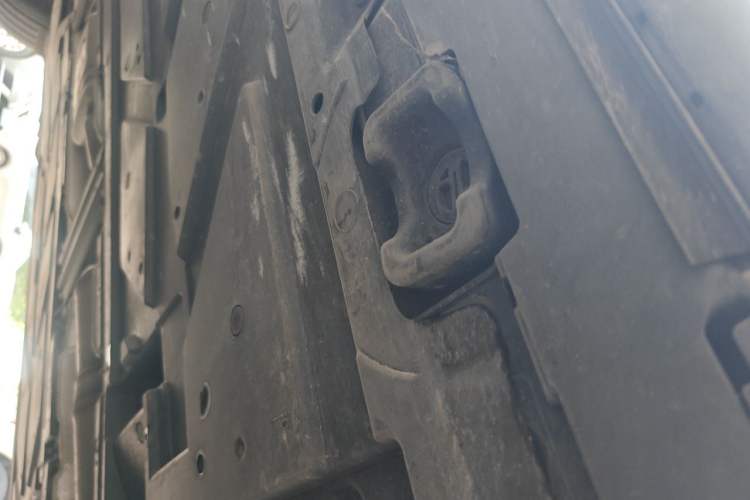 Used Mercedes-Benz GLB 2025 GLB 220 Sport Edition Chassis Front Right