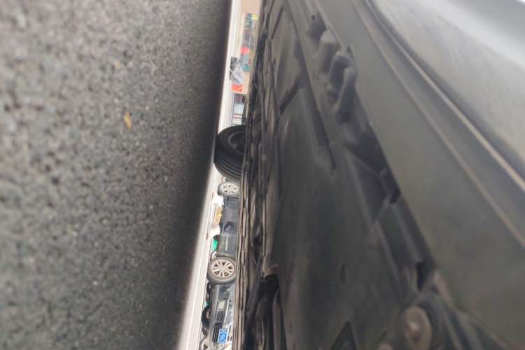 Used Mercedes-Benz GLB 2025 GLB 220 Sport Edition Chassis Rear Left