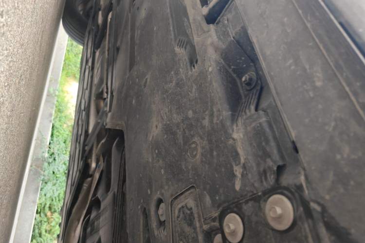 Used Mercedes-Benz GLB 2025 GLB 220 Sport Edition Chassis Rear Left