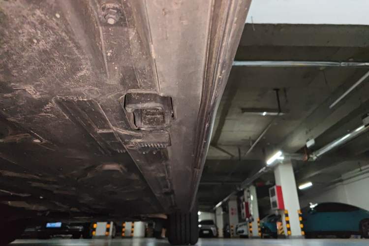 Used Mercedes-Benz GLB 2025 GLB 220 Fashion Model Chassis Rear Right