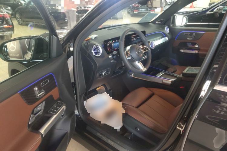 Used Mercedes-Benz GLB 2025 GLB 220 Sport Edition Driver Seat