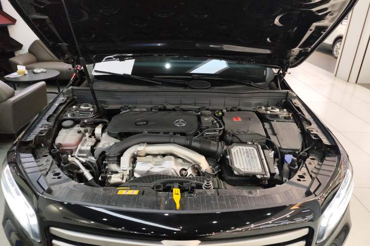 Used Mercedes-Benz GLB 2025 GLB 220 Sport Edition Engine Bay