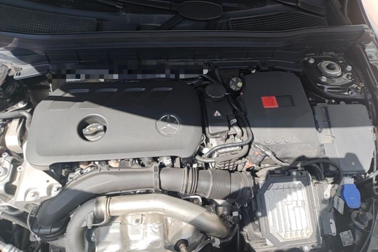 Used Mercedes-Benz GLB 2025 GLB 220 Sport Edition Engine Bay
