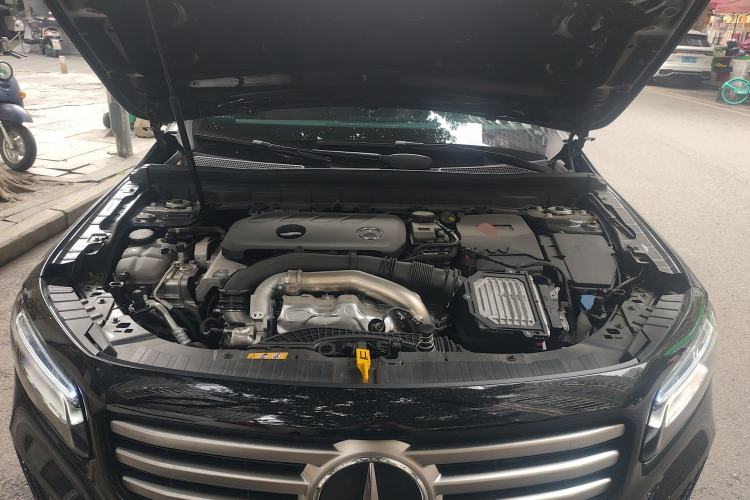 Used Mercedes-Benz GLB 2025 GLB 220 Fashion Model Engine Bay