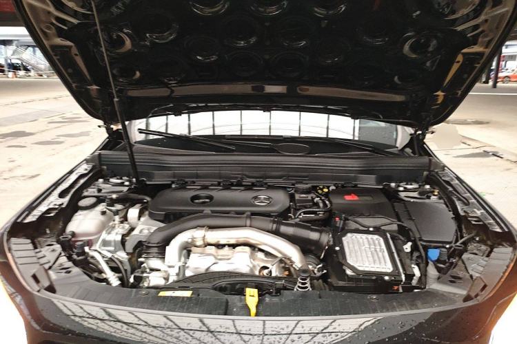 Used Mercedes-Benz GLB 2025 GLB 220 Fashion Model Engine Bay