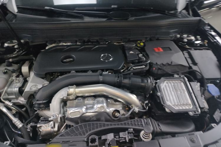 Used Mercedes-Benz GLB 2025 GLB 220 Sport Edition Engine Bay