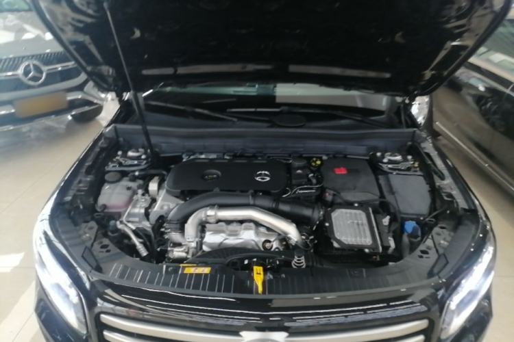 Used Mercedes-Benz GLB 2025 GLB 220 Fashion Model Engine Bay