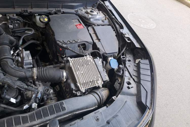 Used Mercedes-Benz GLB 2025 GLB 200 Dynamic Edition Engine Bay Left