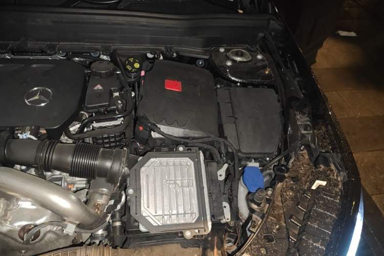 Used Mercedes-Benz GLB 2025 GLB 220 Sport Edition Engine Bay Left
