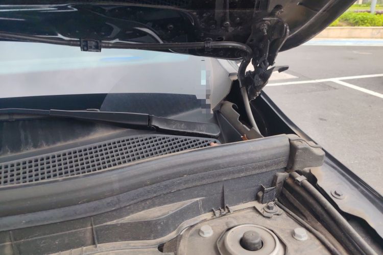 Used Mercedes-Benz GLB 2025 GLB 220 Sport Edition Engine Bay Left