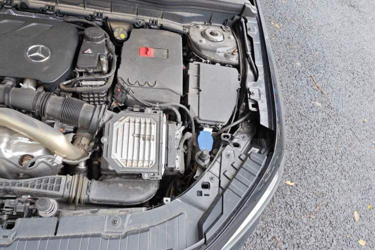 Used Mercedes-Benz GLB 2025 GLB 220 Sport Edition Engine Bay Left
