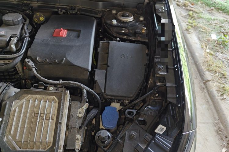 Used Mercedes-Benz GLB 2025 GLB 220 Fashion Model Engine Bay Left