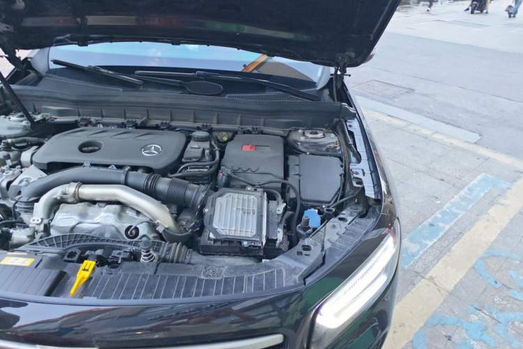 Used Mercedes-Benz GLB 2025 GLB 220 Sport Edition Engine Bay Left