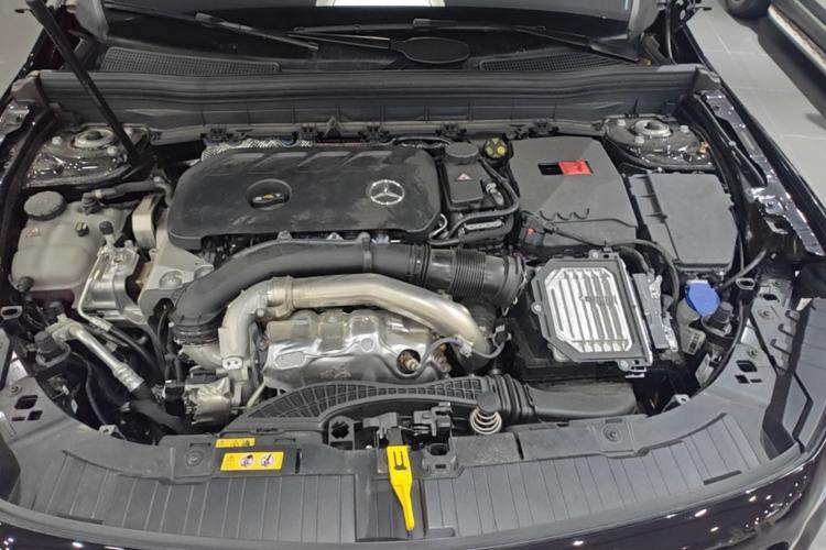 Used Mercedes-Benz GLB 2025 GLB 220 Sport Edition Engine Bay