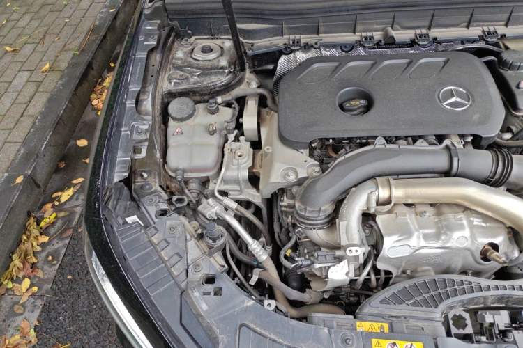 Used Mercedes-Benz GLB 2025 GLB 220 Sport Edition Engine Bay Right