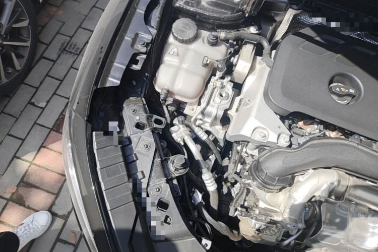 Used Mercedes-Benz GLB 2025 GLB 220 Sport Edition Engine Bay Right