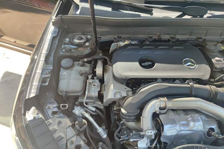 Used Mercedes-Benz GLB 2025 GLB 220 Sport Edition Engine Bay Right