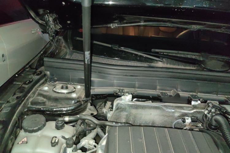 Used Mercedes-Benz GLB 2025 GLB 200 Dynamic Edition Engine Bay Right