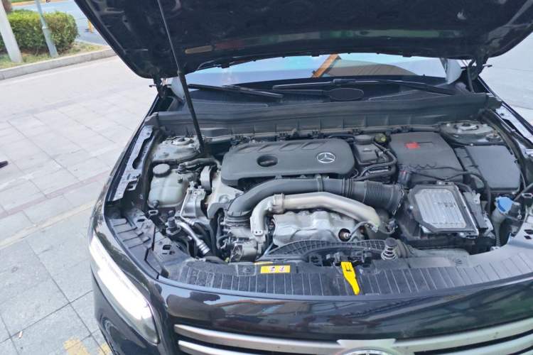 Used Mercedes-Benz GLB 2025 GLB 220 Sport Edition Engine Bay Right