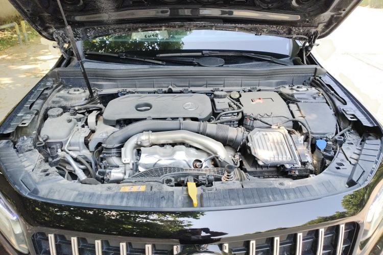 Used Mercedes-Benz GLB 2025 GLB 220 Fashion Model Engine Bay