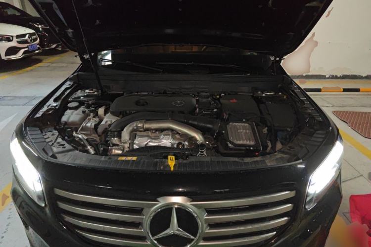 Used Mercedes-Benz GLB 2025 GLB 220 Fashion Model Engine Bay