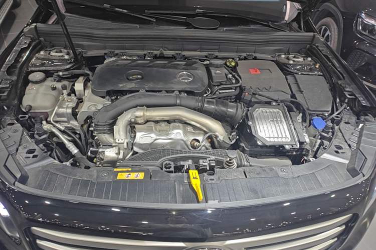 Used Mercedes-Benz GLB 2025 GLB 220 Sport Edition Engine Bay