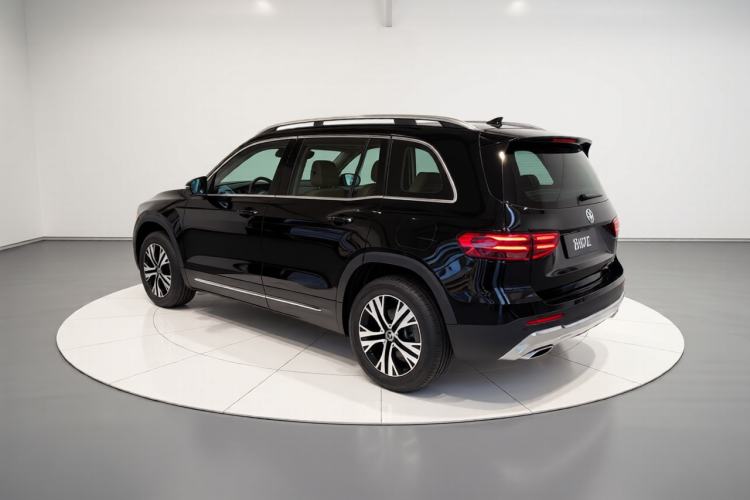 Used Mercedes-Benz GLB 2025 GLB 220 Sport Edition Exterior 2