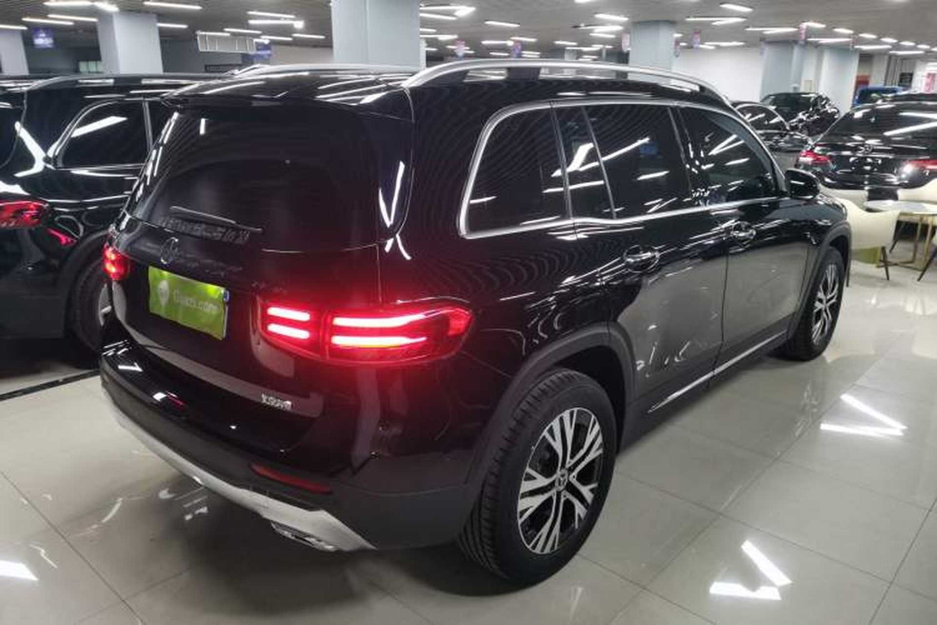 Used Mercedes-Benz GLB 2025 GLB 220 Sport Edition Exterior 5