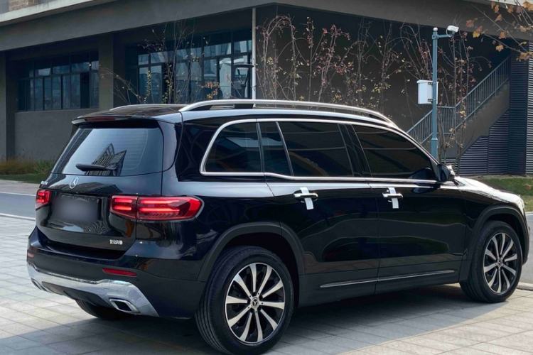 Used Mercedes-Benz GLB 2025 GLB 220 Fashion Model Exterior 5