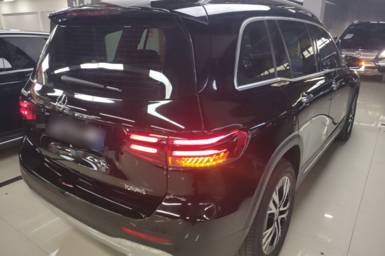 Used Mercedes-Benz GLB 2025 GLB 220 Sport Edition Exterior 5