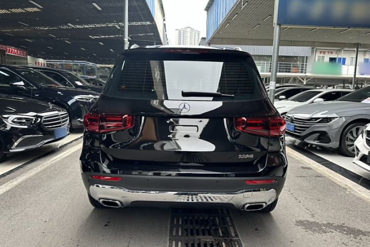 Used Mercedes-Benz GLB 2025 GLB 220 Sport Edition Exterior 5