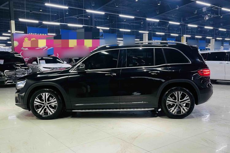 Used Mercedes-Benz GLB 2025 GLB 220 Sport Edition Exterior 5