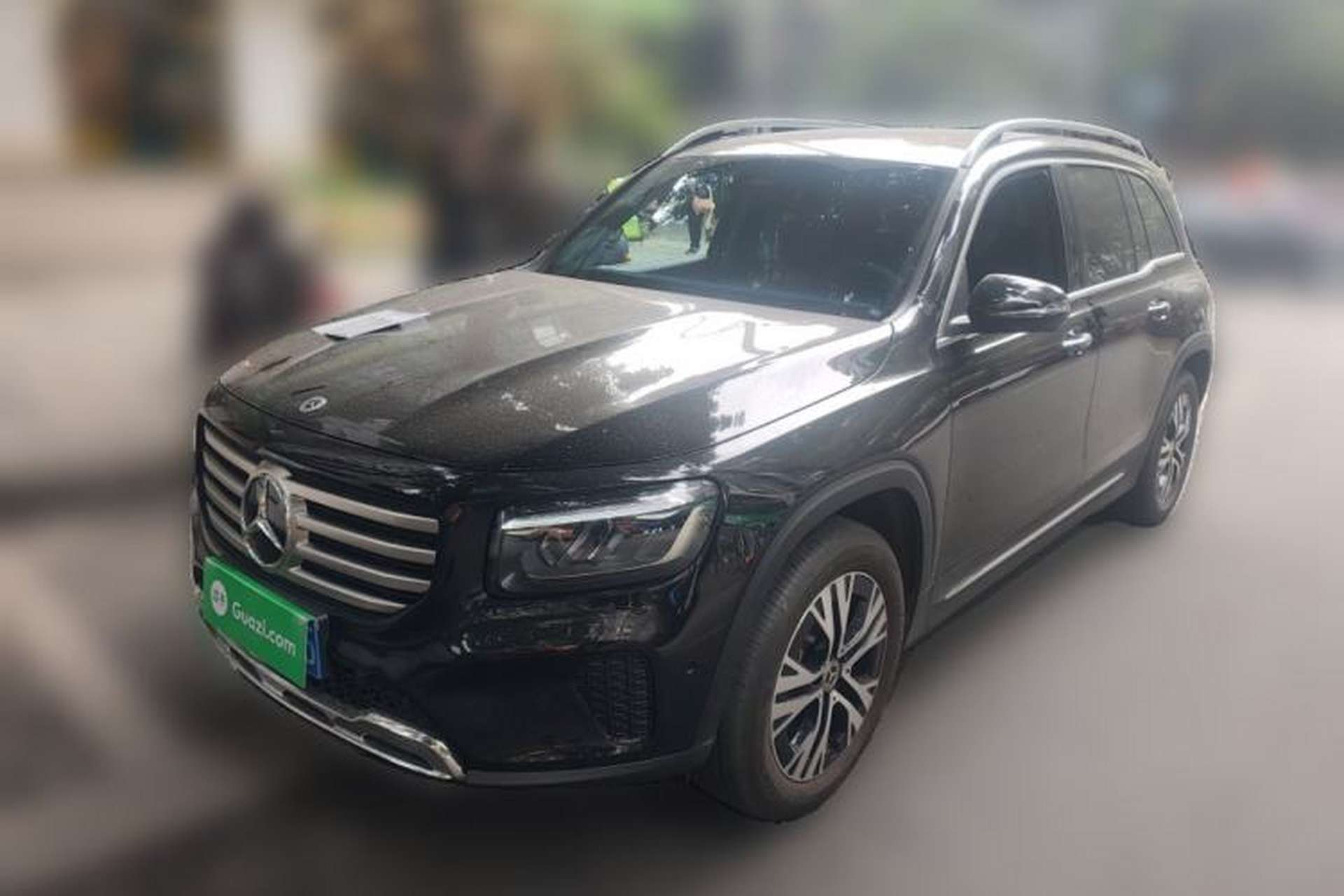 Used Mercedes-Benz GLB 2025 GLB 220 Fashion Model Front Left 45 Deg