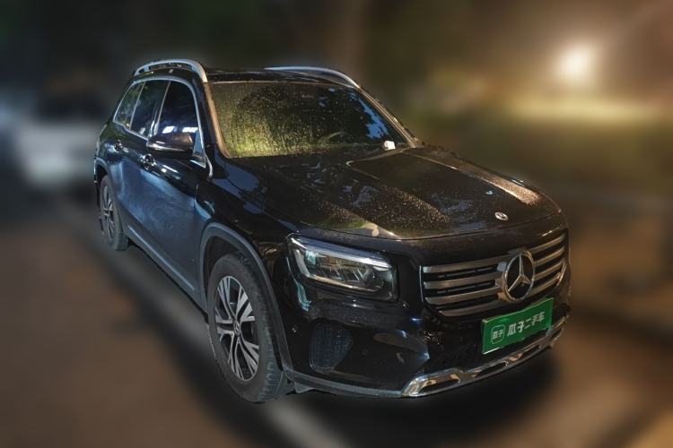 Used Mercedes-Benz GLB 2025 GLB 220 Sport Edition Front Right 45 Deg