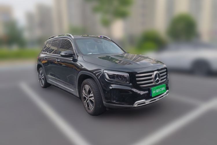 Used Mercedes-Benz GLB 2025 GLB 220 Sport Edition Front Right 45 Deg