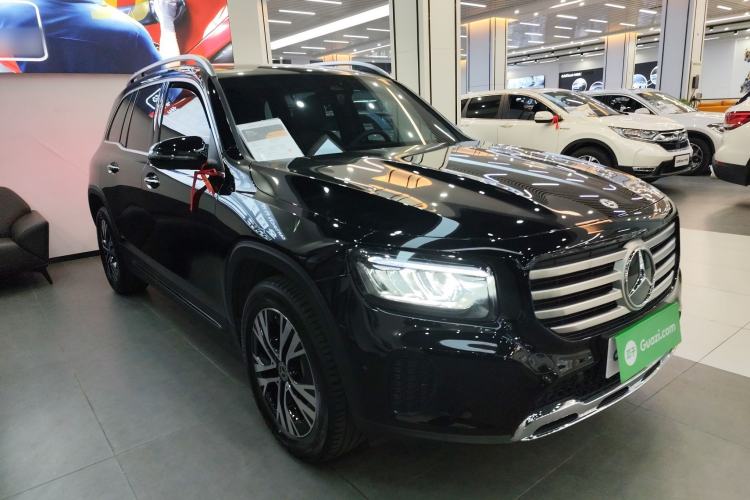 Used Mercedes-Benz GLB 2025 GLB 220 Sport Edition Front Right 45 Deg