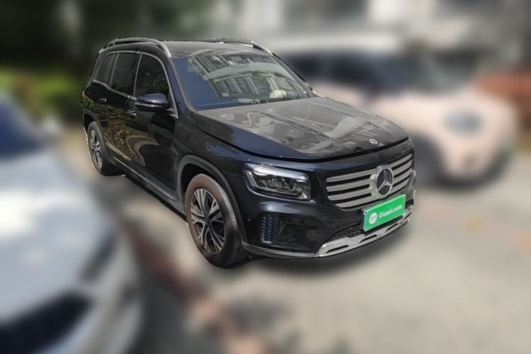 Used Mercedes-Benz GLB 2025 GLB 220 Sport Edition Front Right 45 Deg