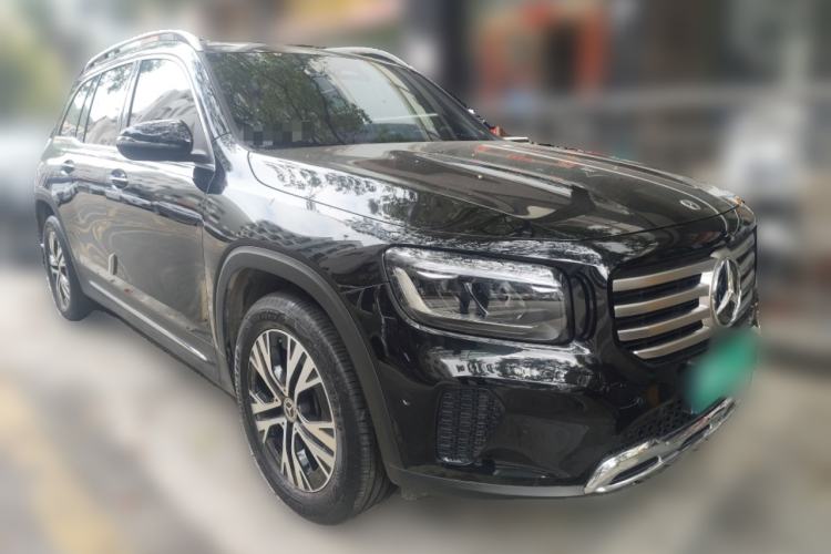 Used Mercedes-Benz GLB 2025 GLB 220 Sport Edition Front Right 45 Deg