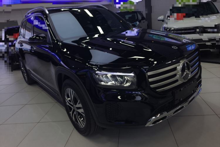 Used Mercedes-Benz GLB 2025 GLB 220 Sport Edition Front Right 45 Deg