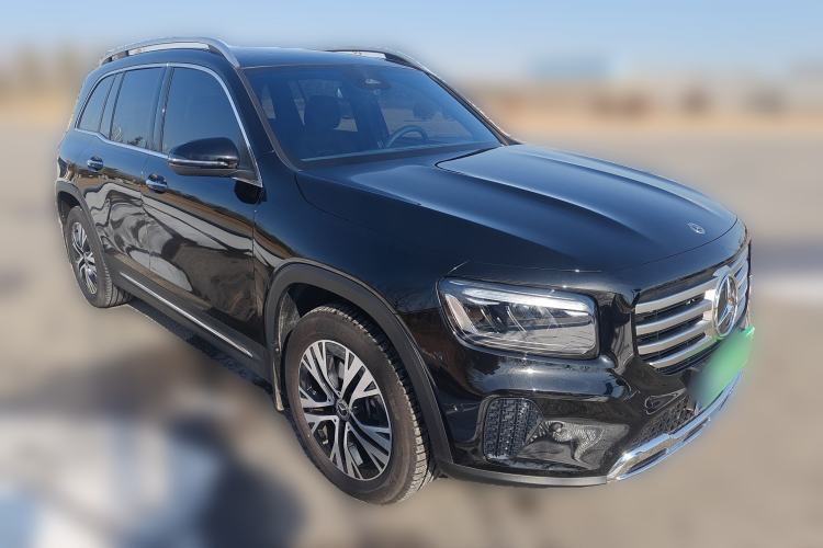 Used Mercedes-Benz GLB 2025 GLB 220 Sport Edition Front Right 45 Deg