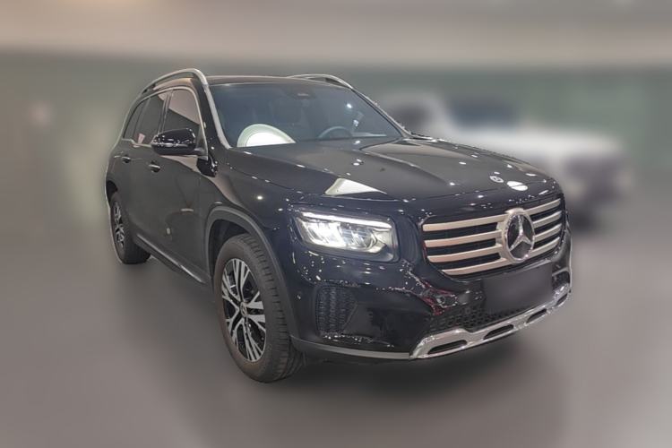 Used Mercedes-Benz GLB 2025 GLB 220 Sport Edition Front Right 45 Deg