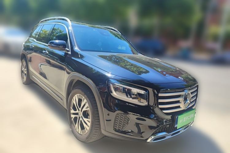 Used Mercedes-Benz GLB 2025 GLB 220 Sport Edition Front Right 45 Deg