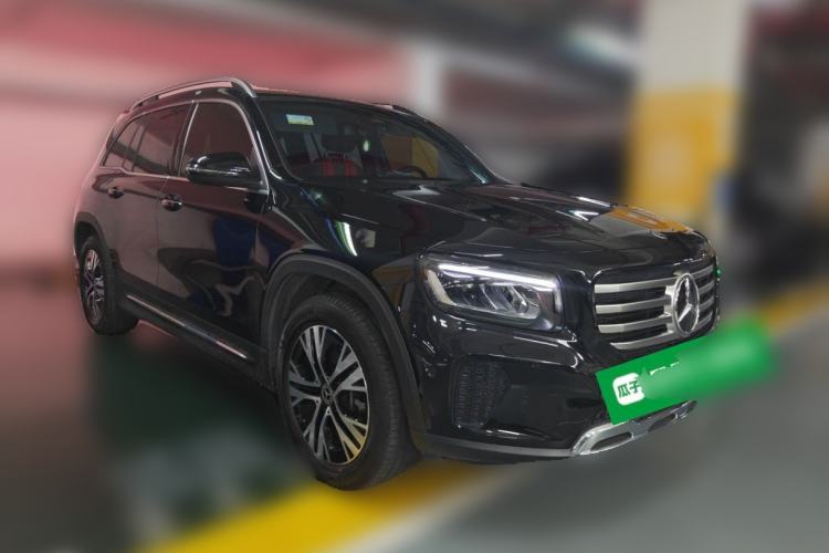 Used Mercedes-Benz GLB 2025 GLB 220 Sport Edition Front Right 45 Deg