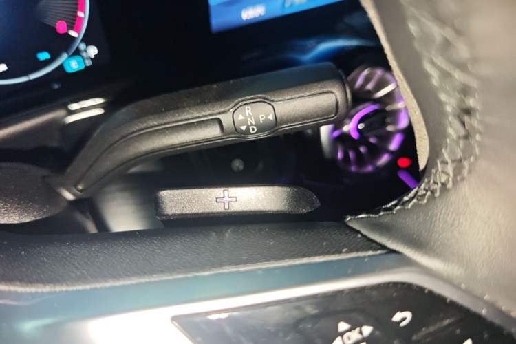 Used Mercedes-Benz GLB 2025 GLB 220 Fashion Model Gear Lever