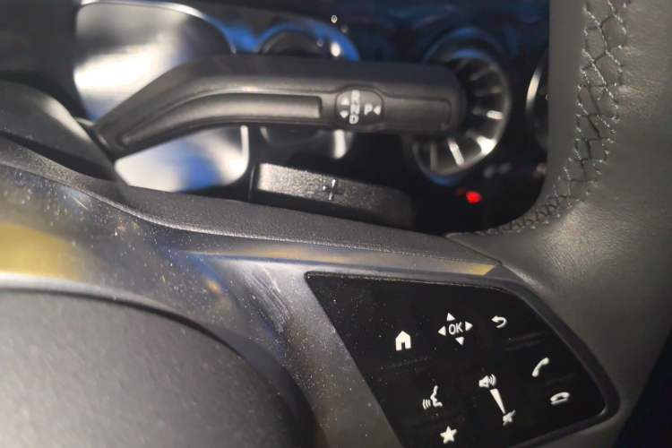 Used Mercedes-Benz GLB 2025 GLB 220 Sport Edition Gear Lever