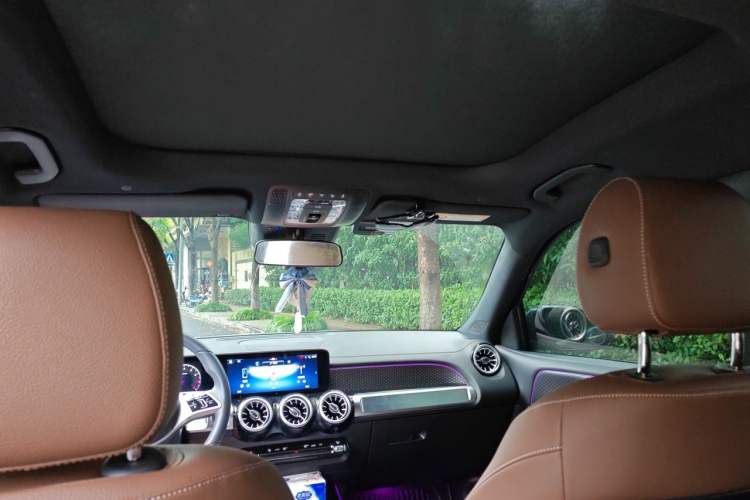Used Mercedes-Benz GLB 2025 GLB 220 Sport Edition Headliner