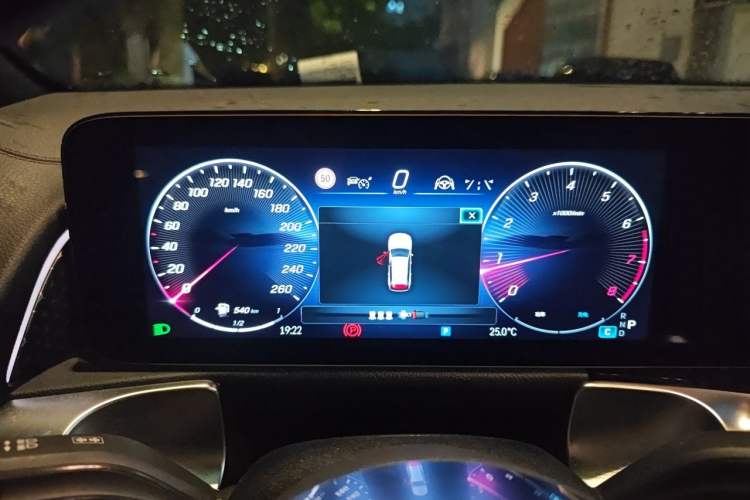 Used Mercedes-Benz GLB 2025 GLB 220 Sport Edition Instrument Cluster