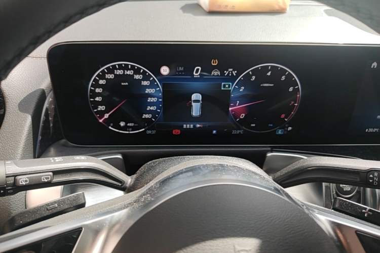 Used Mercedes-Benz GLB 2025 GLB 220 Sport Edition Instrument Cluster